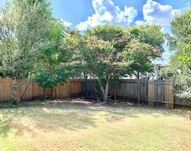 615 Settlement St - Photo Thumbnail 26