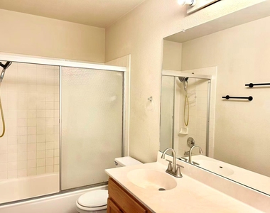 615 Settlement St - Photo Thumbnail 23