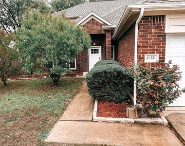 11321 Avering Ln - Photo Thumbnail 25