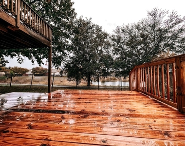 11321 Avering Ln - Photo Thumbnail 19