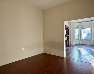 232 Covert Street - Photo Thumbnail 2