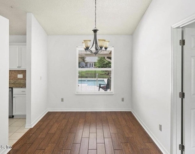 10334 Triple Crown Avenue - Photo Thumbnail 12
