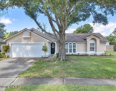 10334 Triple Crown Avenue - Photo Thumbnail 1