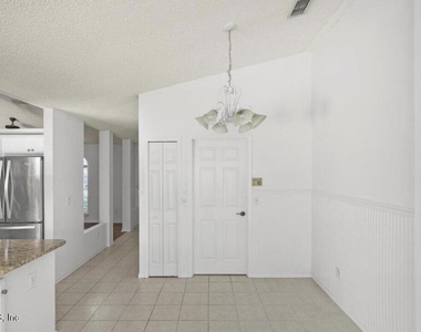 10334 Triple Crown Avenue - Photo Thumbnail 11