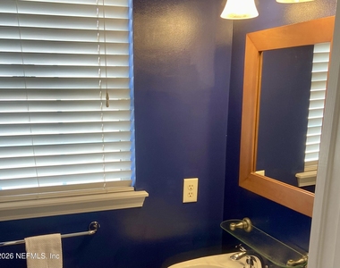 561 Upper 8th Avenue S - Photo Thumbnail 16