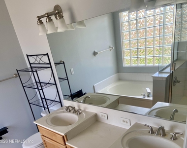 561 Upper 8th Avenue S - Photo Thumbnail 10