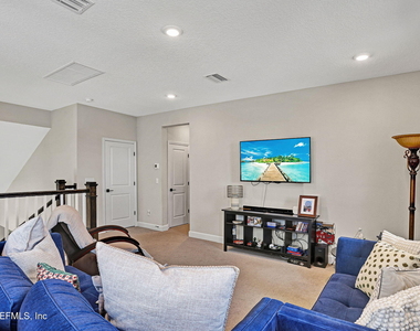 694 Navigators Road - Photo Thumbnail 22