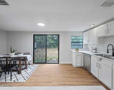 1012 Beckner Avenue - Photo Thumbnail 15