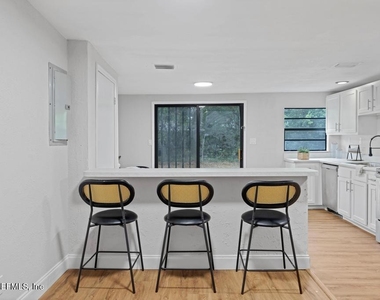 1012 Beckner Avenue - Photo Thumbnail 13