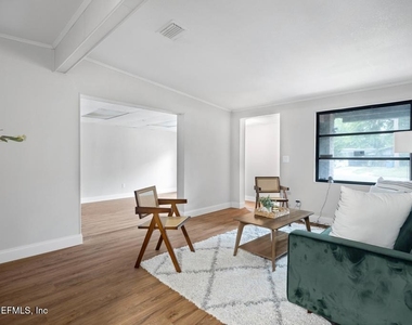 1012 Beckner Avenue - Photo Thumbnail 6