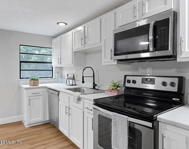 1012 Beckner Avenue - Photo Thumbnail 14