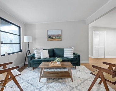 1012 Beckner Avenue - Photo Thumbnail 4