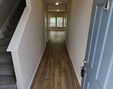 39 Starnberg Court - Photo Thumbnail 1