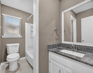 7526 Jasper Ave Avenue - Photo Thumbnail 8