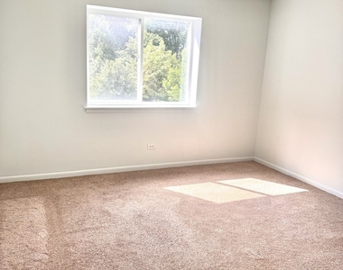 300 S Roselle Road - Photo Thumbnail 6