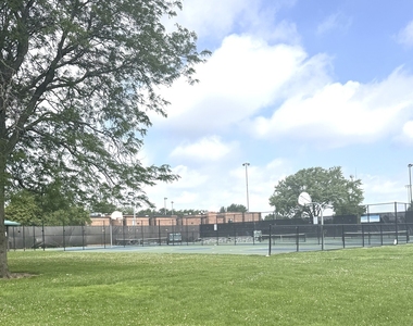 300 S Roselle Road - Photo Thumbnail 16