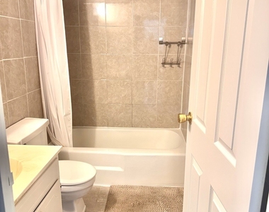 300 S Roselle Road - Photo Thumbnail 13