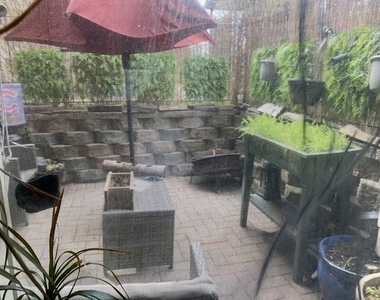 1657 W Pratt Boulevard - Photo Thumbnail 9