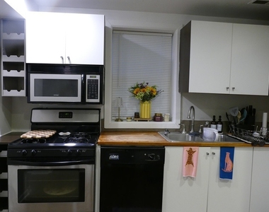 1729 N Fairfield Avenue - Photo Thumbnail 4