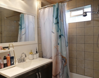1729 N Fairfield Avenue - Photo Thumbnail 7