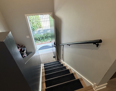 4242 N Kedvale Avenue - Photo Thumbnail 5