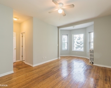 431 E Oakwood Boulevard - Photo Thumbnail 2