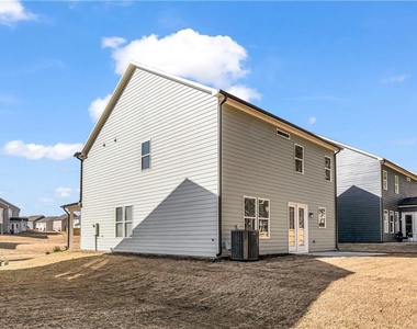 272 Brighton Bend Lane - Photo Thumbnail 3