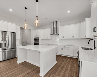 272 Brighton Bend Lane - Photo Thumbnail 17
