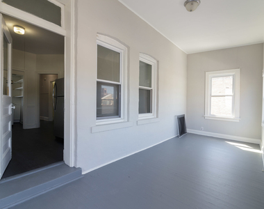 4754 N Lincoln Avenue - Photo Thumbnail 13
