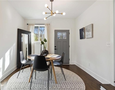 2995 Pasadena Drive - Photo Thumbnail 10