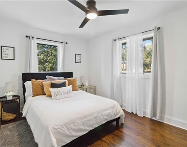 2995 Pasadena Drive - Photo Thumbnail 20