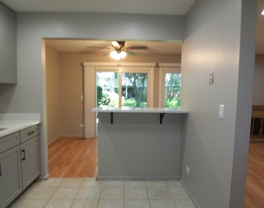 1546 Williamsburg Drive - Photo Thumbnail 13