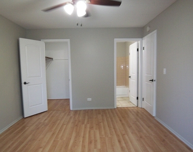 1546 Williamsburg Drive - Photo Thumbnail 18