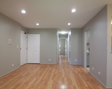 1546 Williamsburg Drive - Photo Thumbnail 2