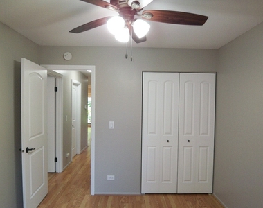 1546 Williamsburg Drive - Photo Thumbnail 21