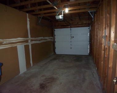 1546 Williamsburg Drive - Photo Thumbnail 22