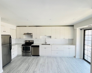 1486 W Jefferson Avenue - Photo Thumbnail 1