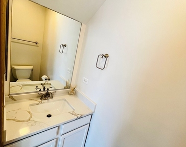 1486 W Jefferson Avenue - Photo Thumbnail 5
