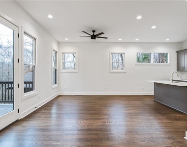 1453 Bridges Avenue Sw - Photo Thumbnail 8