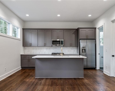 1453 Bridges Avenue Sw - Photo Thumbnail 14