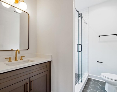 1453 Bridges Avenue Sw - Photo Thumbnail 23