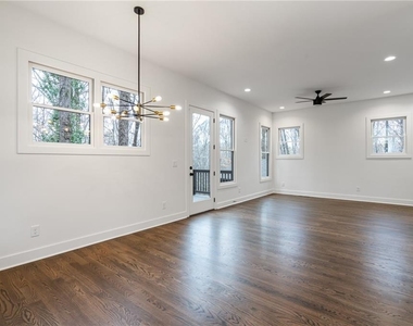 1453 Bridges Avenue Sw - Photo Thumbnail 5