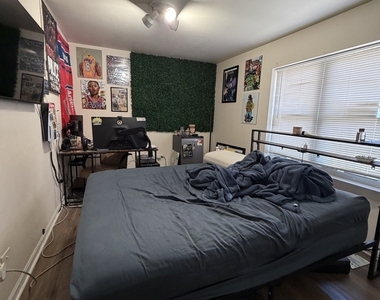 518 N May Street - Photo Thumbnail 20