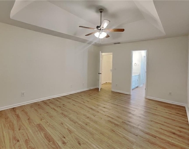 530 Alcovy Springs Drive - Photo Thumbnail 7