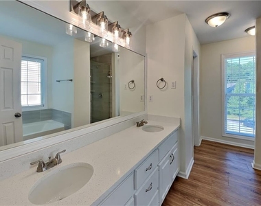 530 Alcovy Springs Drive - Photo Thumbnail 9