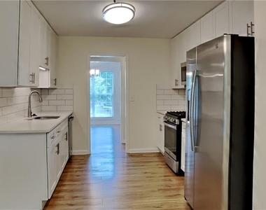 530 Alcovy Springs Drive - Photo Thumbnail 4