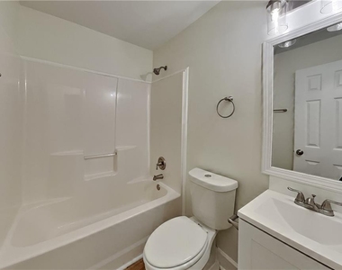 530 Alcovy Springs Drive - Photo Thumbnail 17