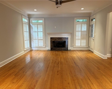 871 Lenox Ct Ne - Photo Thumbnail 14