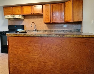 11540 S Peoria Street - Photo Thumbnail 6