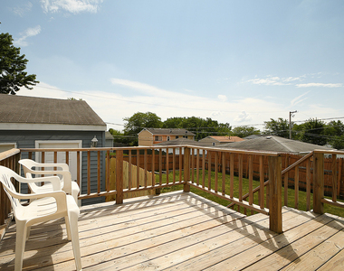 19527 Sycamore Street - Photo Thumbnail 17